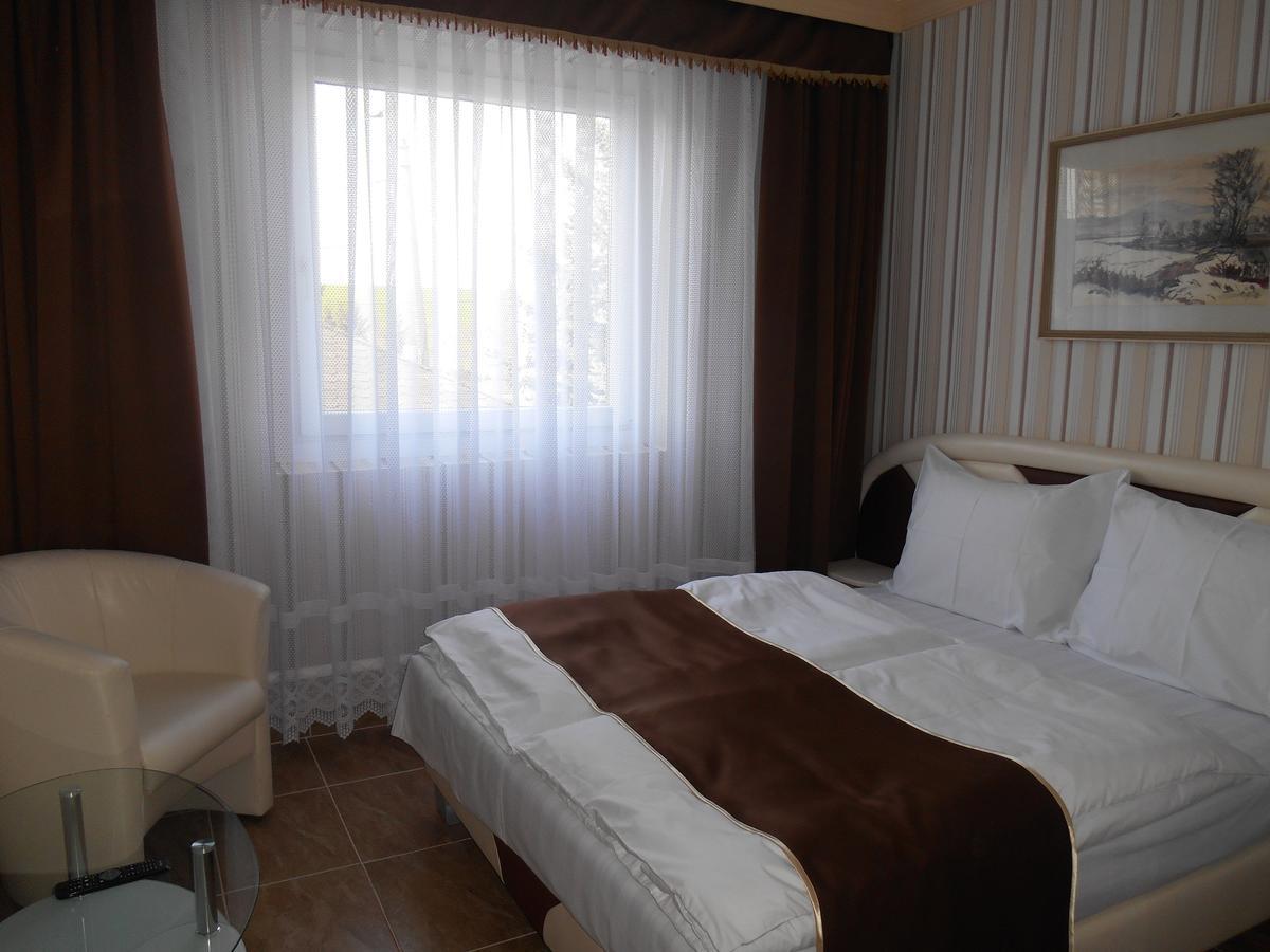 Holdfeny Hotel Forro Bagian luar foto